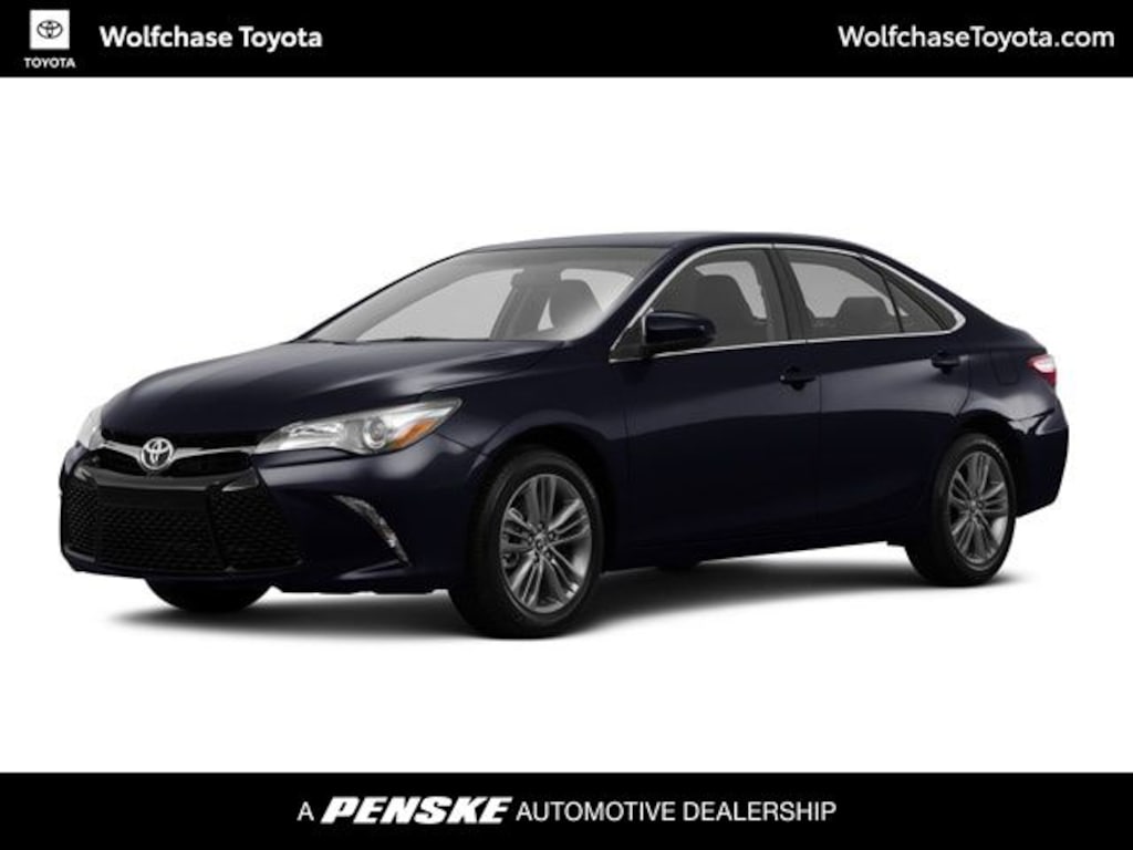 Used 2017 Toyota Camry SE Sedan