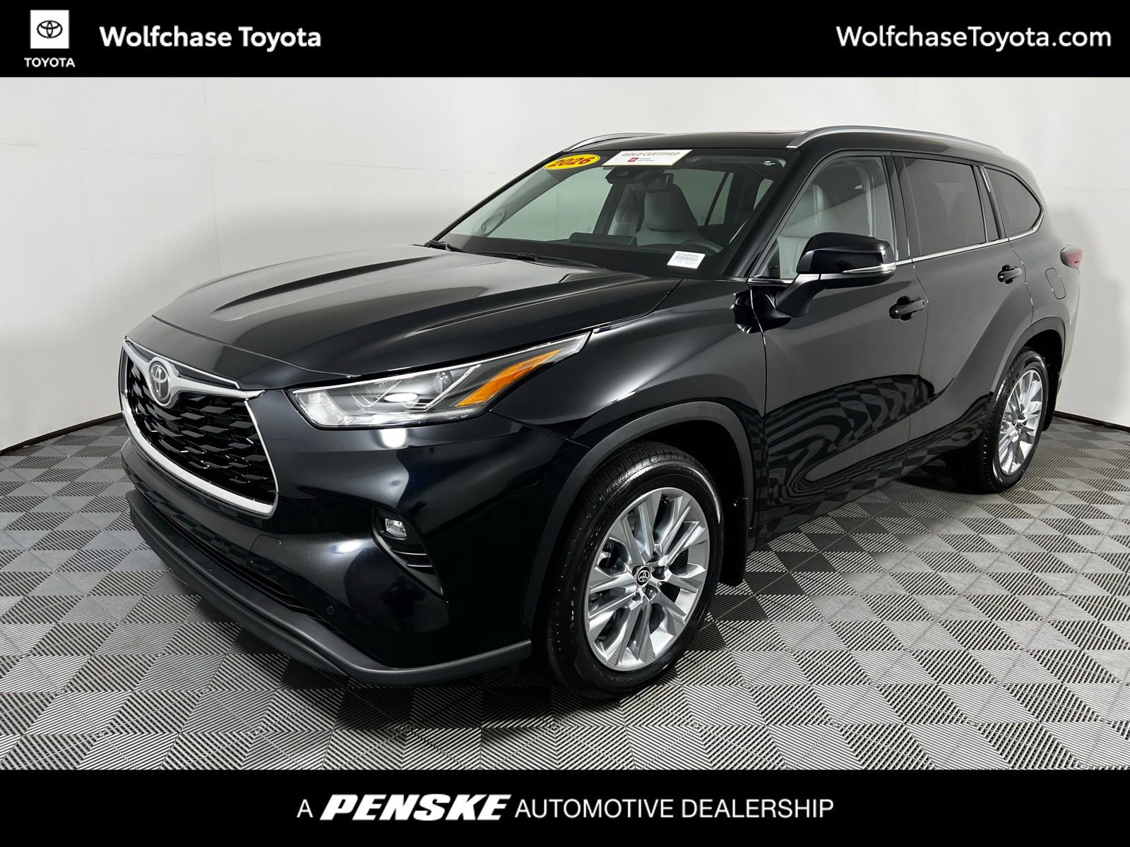 2026 Toyota Highlander Limited's photo