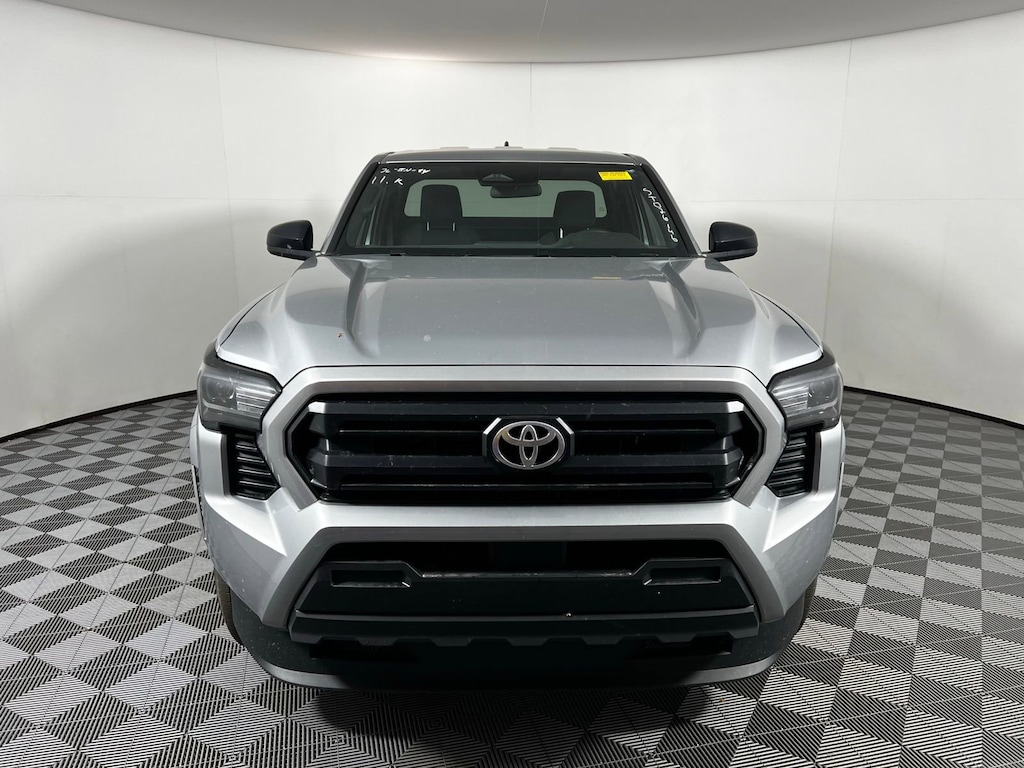 Used 2025 Toyota Tacoma SR Truck XtraCab