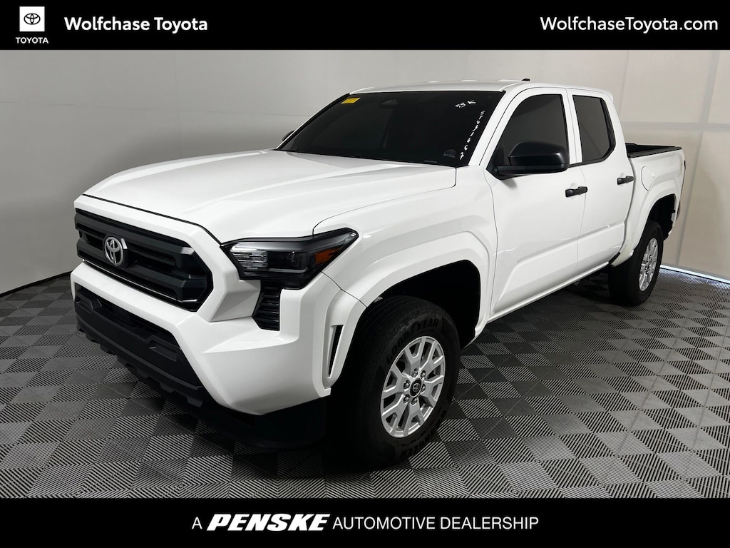 Used 2025 Toyota Tacoma SR Truck