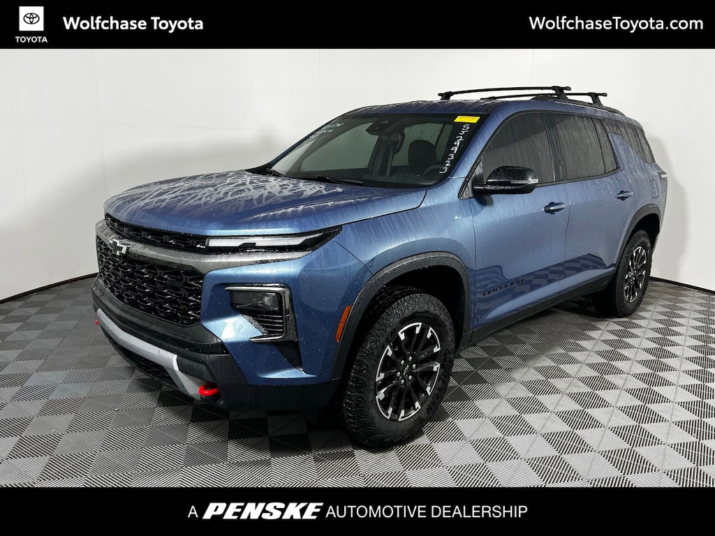 Used 2025 Chevrolet Traverse Z71 SUV