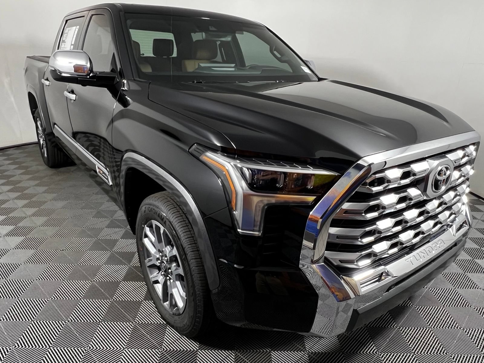 2026 Toyota Tundra 1794 Edition - Photo 3
