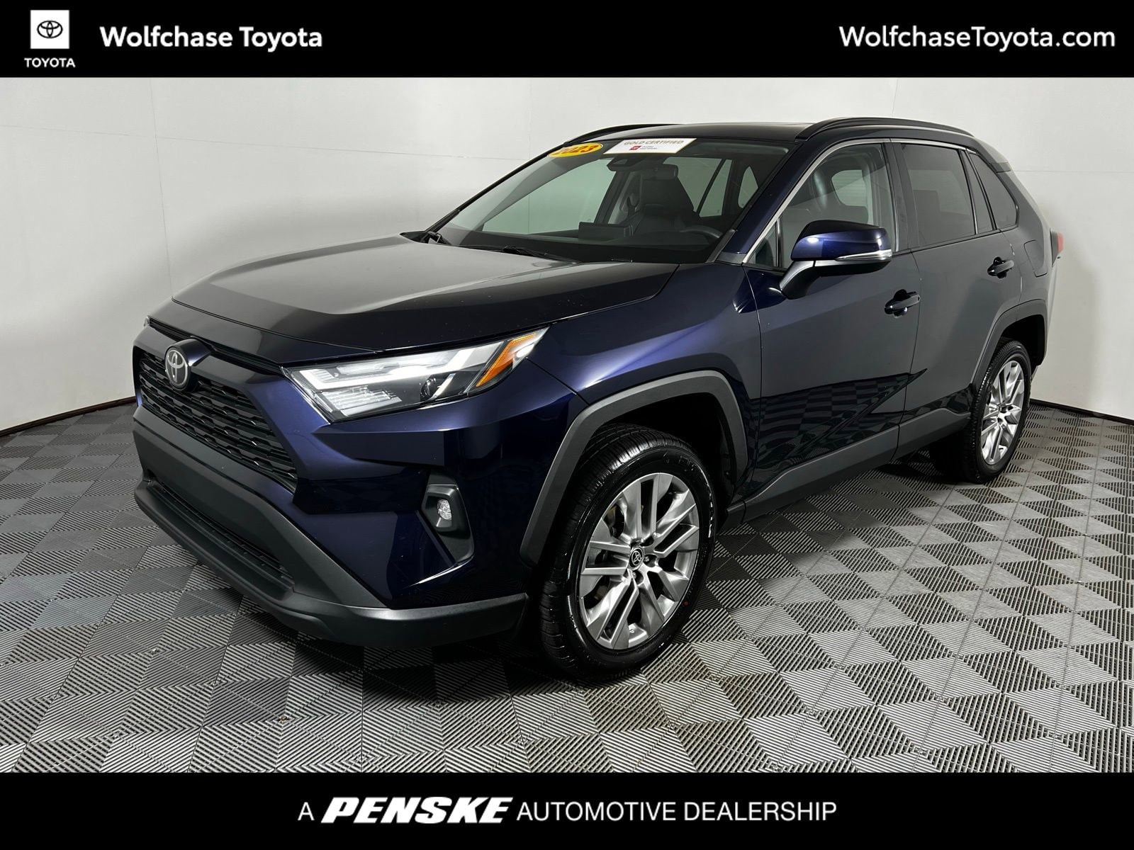 2023 Toyota RAV4 XLE Premium's photo
