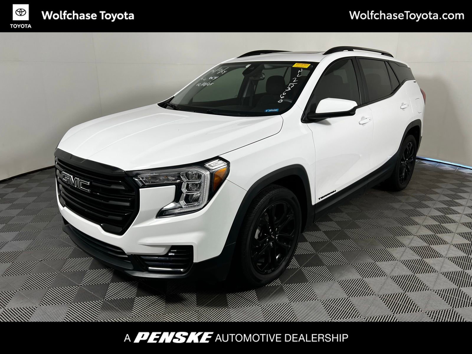 2022 GMC Terrain SLE's photo