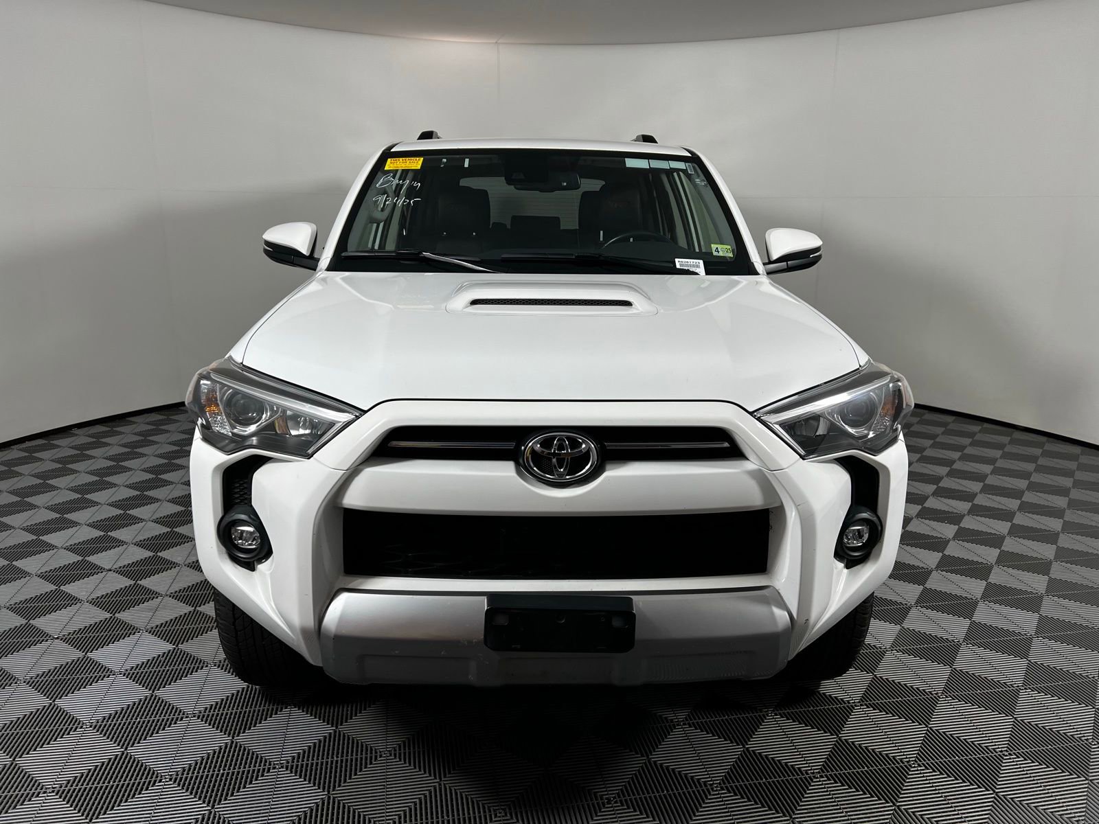 2024 Toyota 4Runner TRD Off-Road Premium photo 2