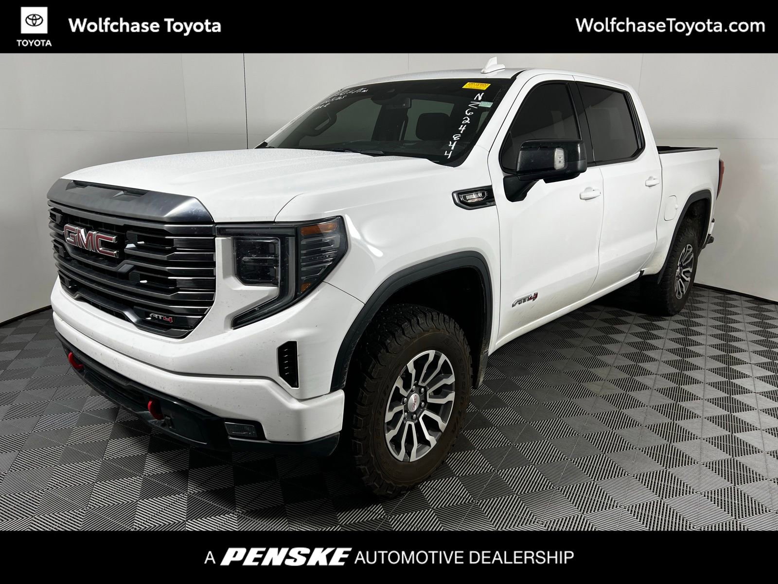 2022 GMC Sierra 1500 AT4's photo