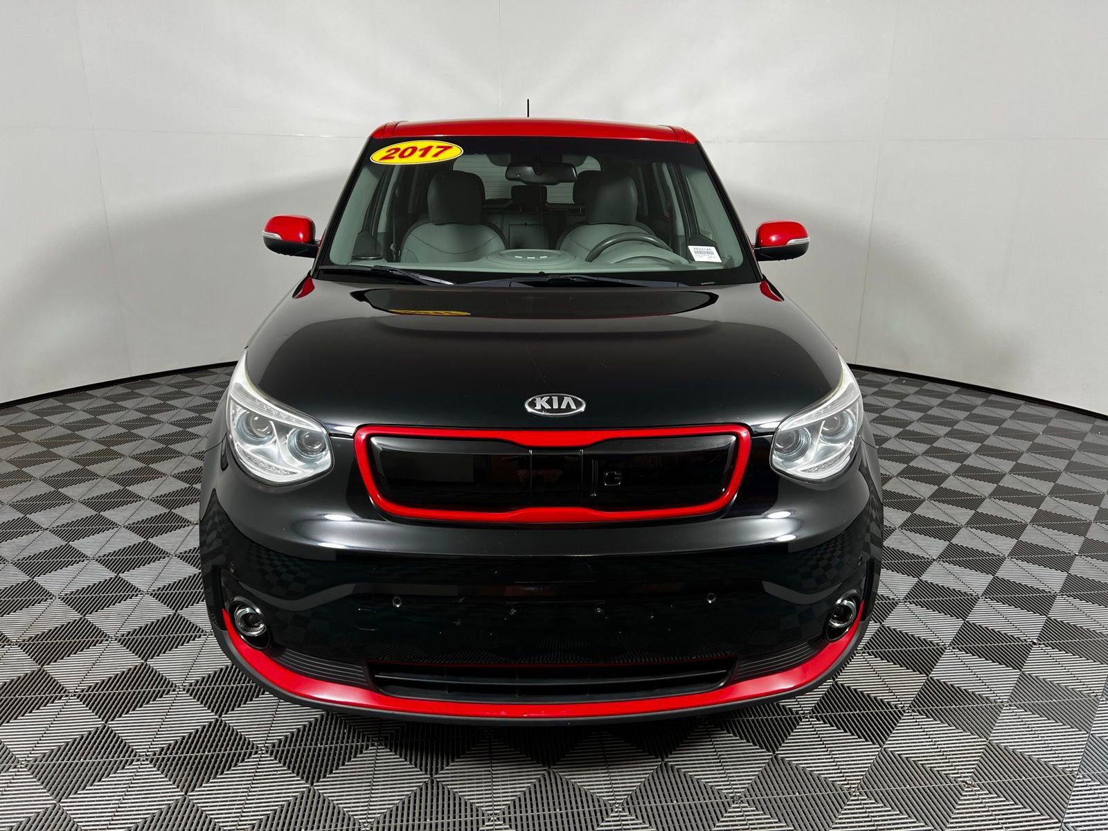 Used 2017 Kia Soul EV + with VIN KNDJX3AE4H7022145 for sale in Memphis, TN