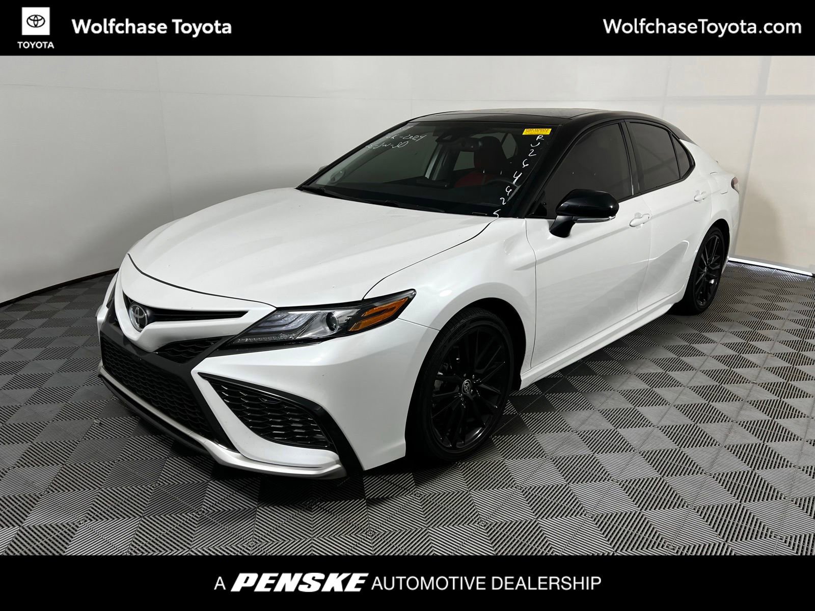 2024 Toyota Camry XSE's photo