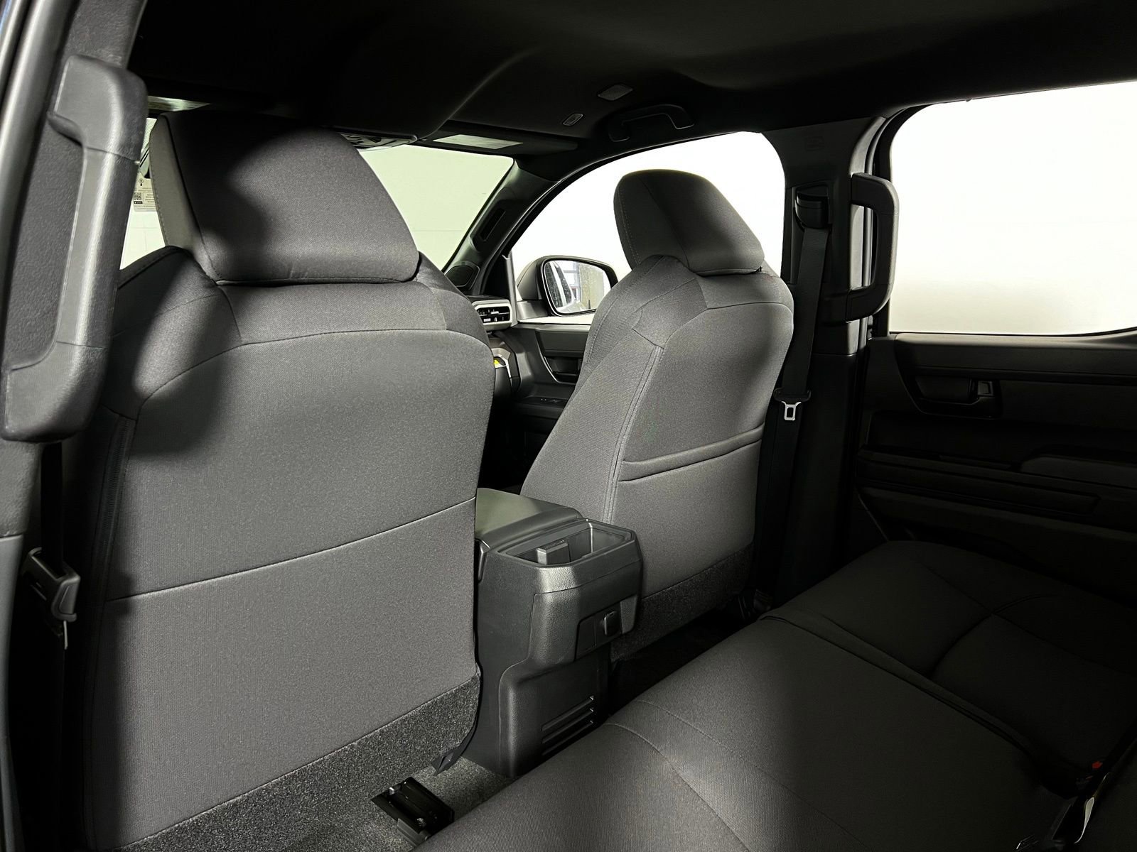 2026 Toyota Tacoma SR5 - Photo 18