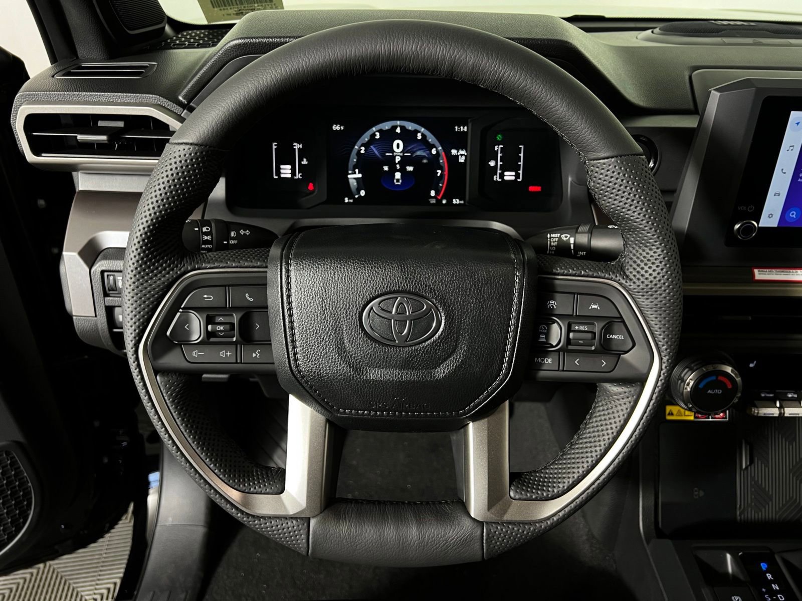2026 Toyota Tacoma SR5 - Photo 10
