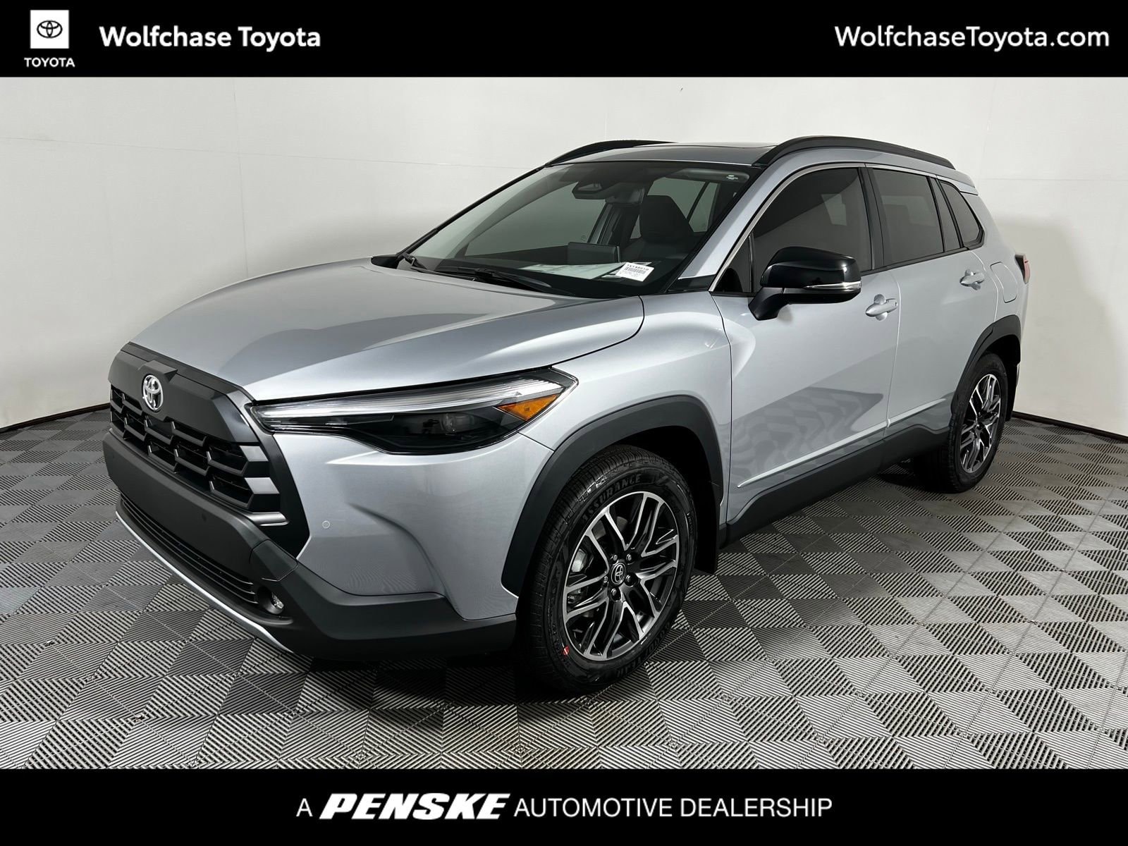 2026 Toyota Corolla Cross XLE's photo