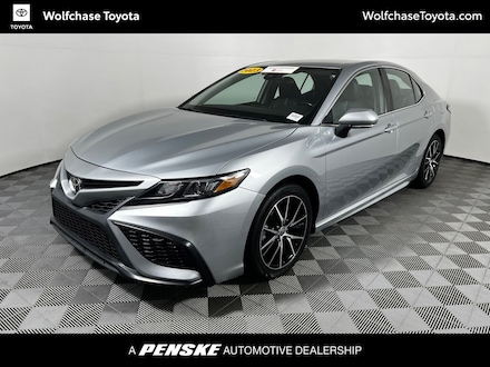 2023 Toyota Camry SE Sedan