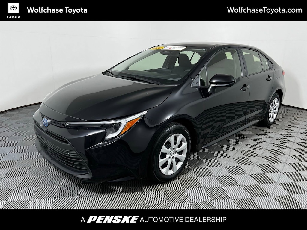 Certified 2025 Toyota Corolla Hybrid LE Sedan