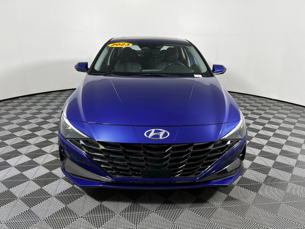 Used 2023 Hyundai Elantra Limited Sedan
