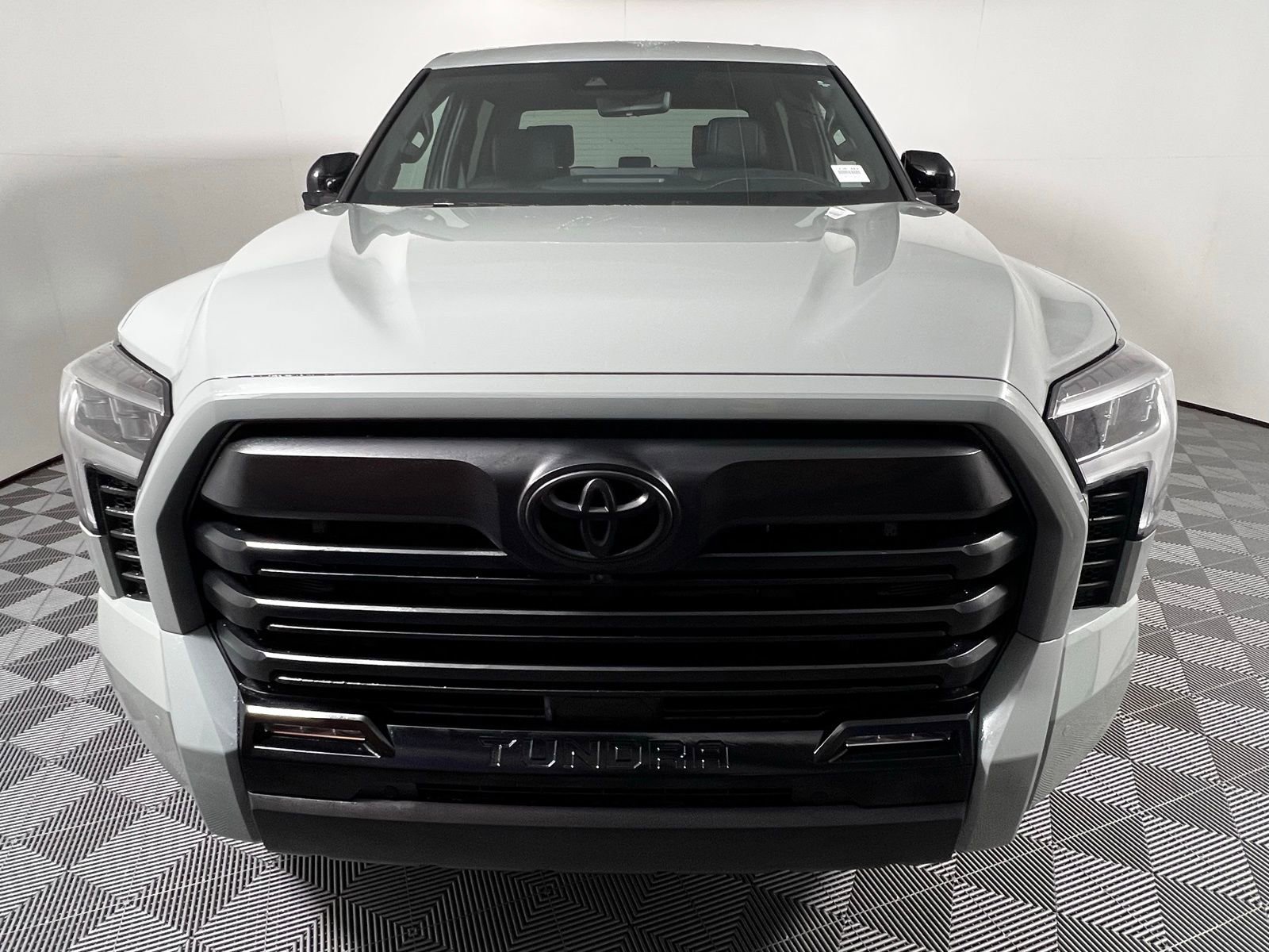 2026 Toyota Tundra Limited photo 2