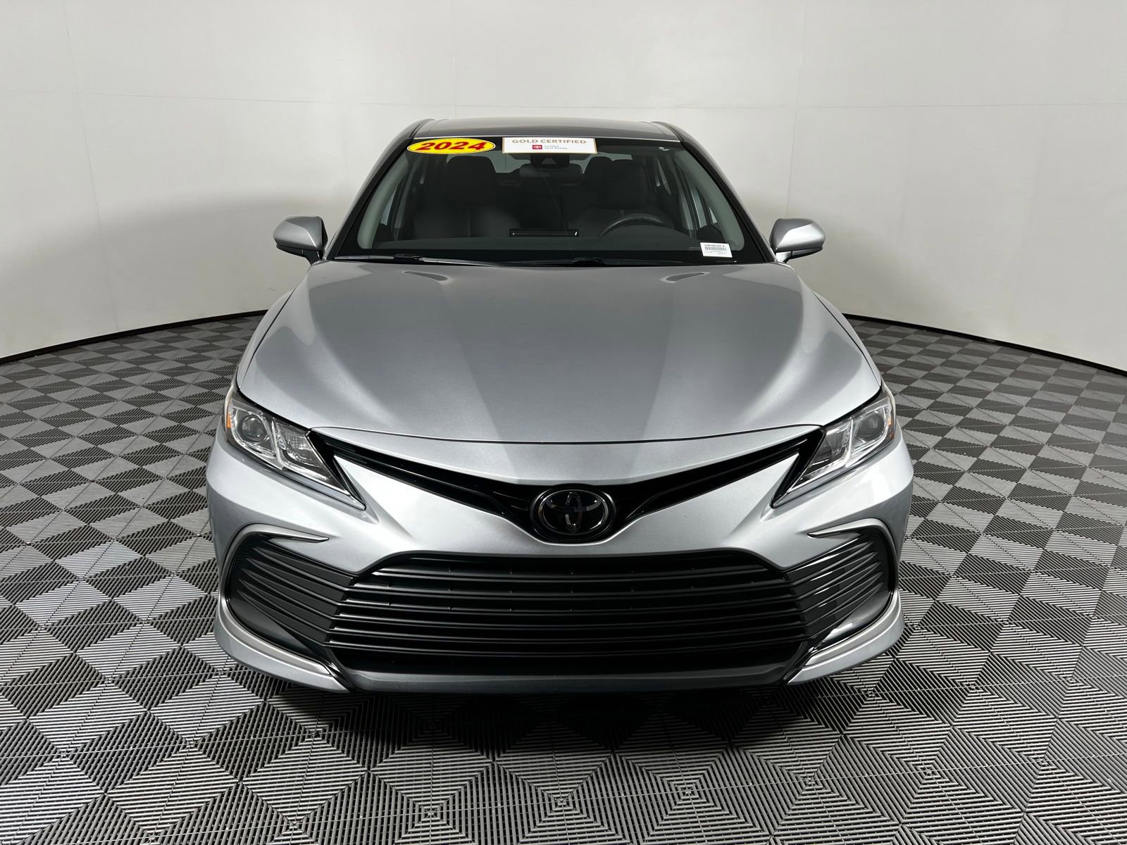 2024 Toyota Camry LE photo 2