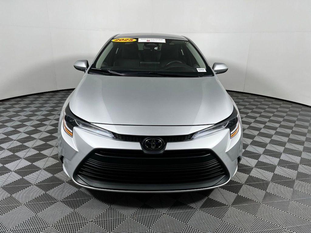 Certified 2025 Toyota Corolla LE Sedan