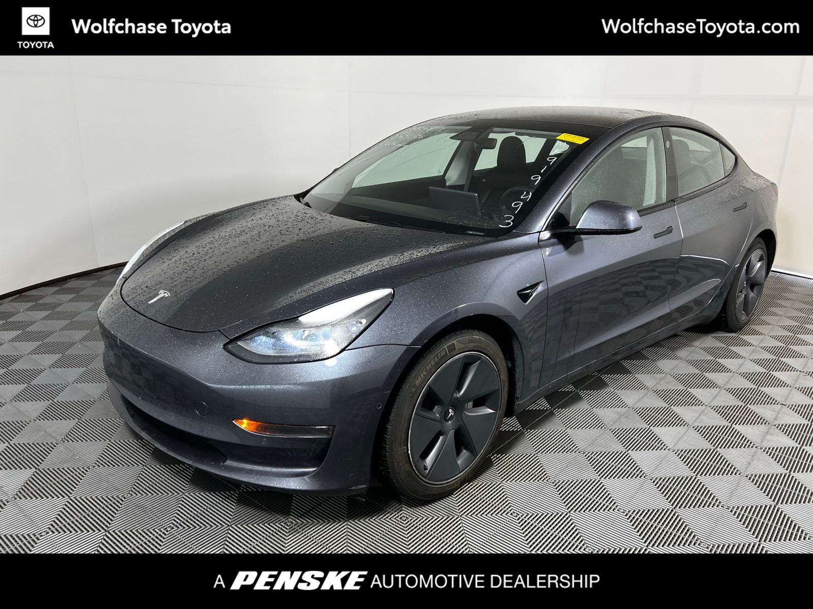 2021 Tesla Model 3 Standard Range Plus's photo