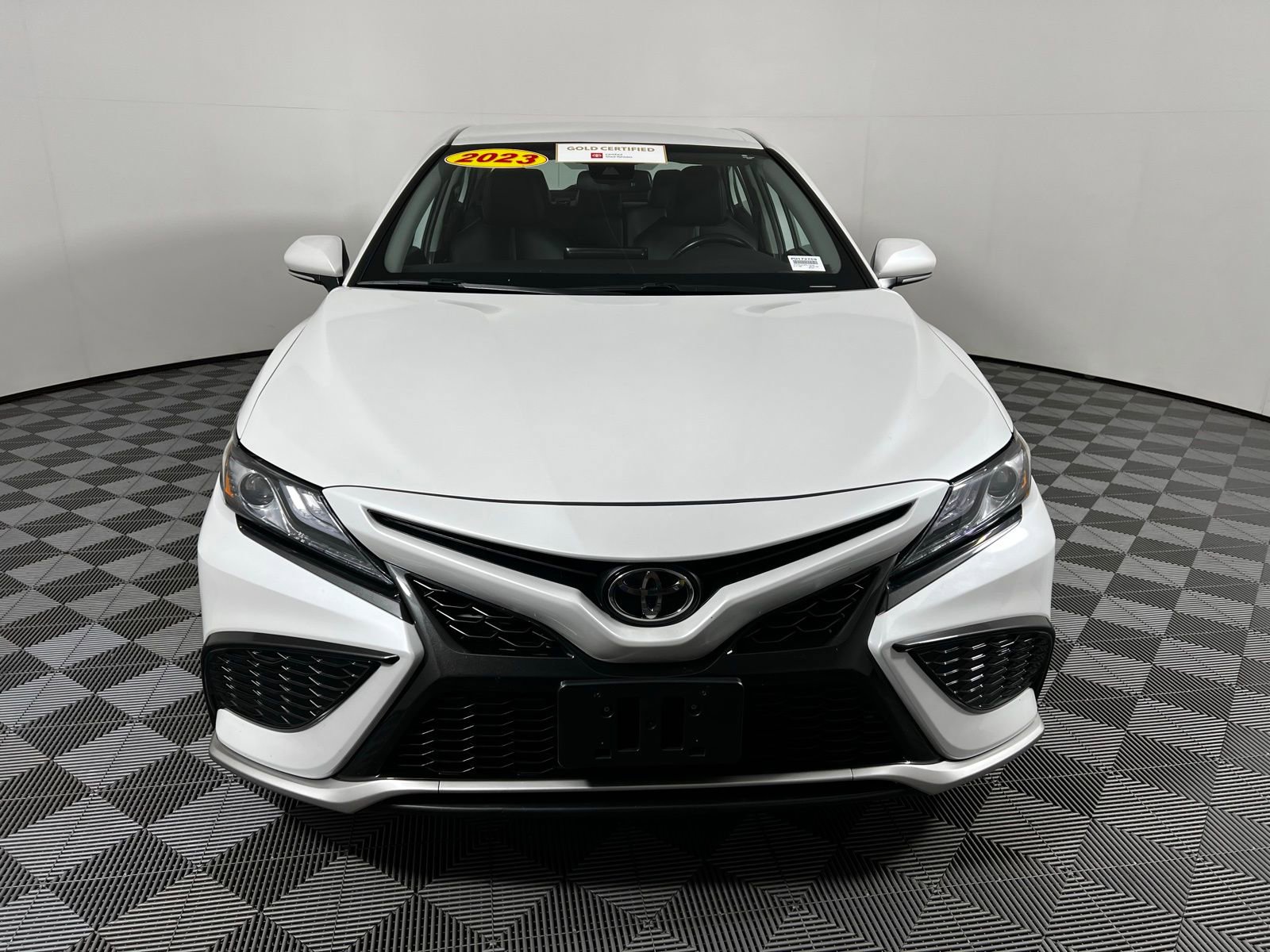 2023 Toyota Camry XSE photo 2