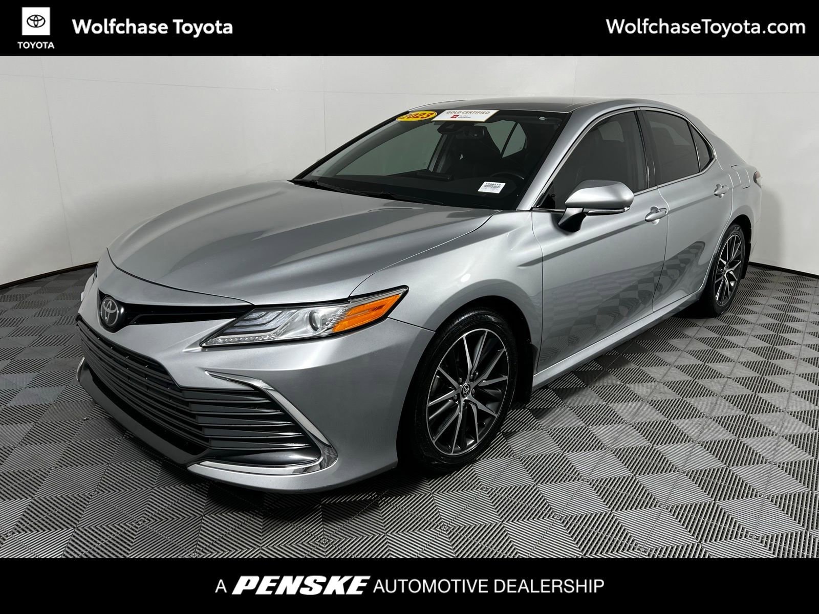2023 Toyota Camry XLE's photo