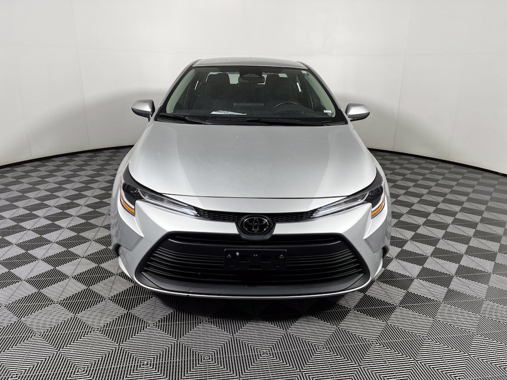 Used 2021 Toyota Corolla SE Sedan