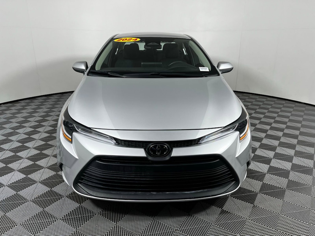 Used 2024 Toyota Corolla LE Sedan