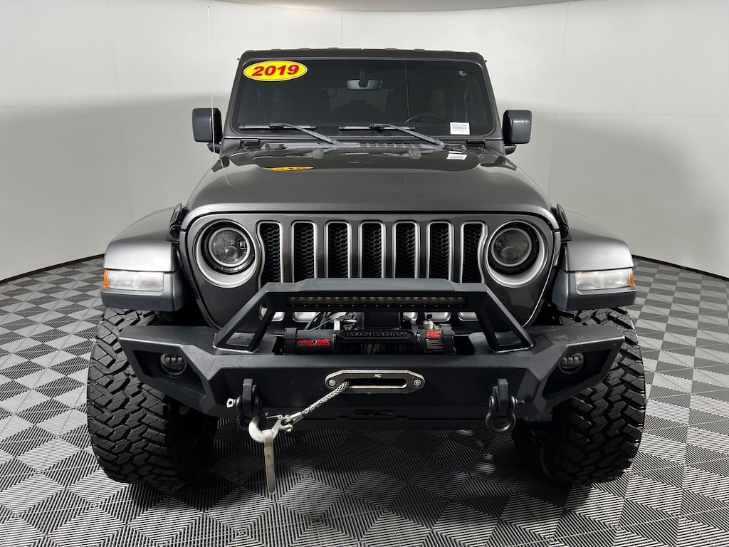 Used 2019 Jeep Wrangler Unlimited Sahara Altitude SUV