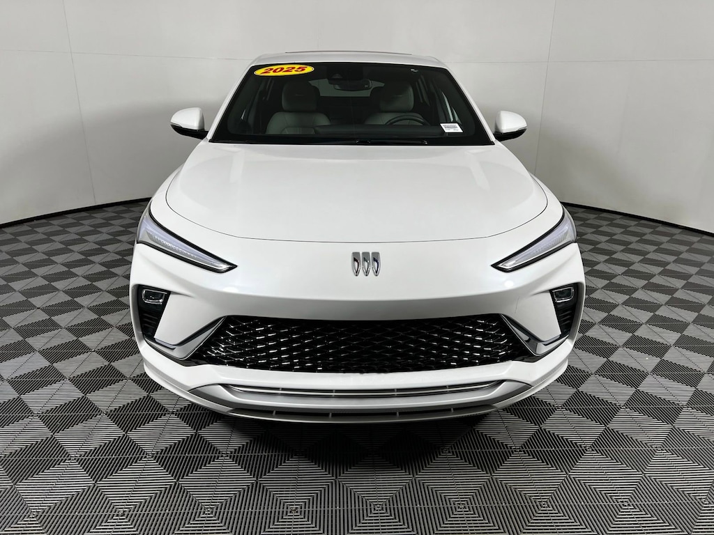 Used 2025 Buick Envista Avenir SUV