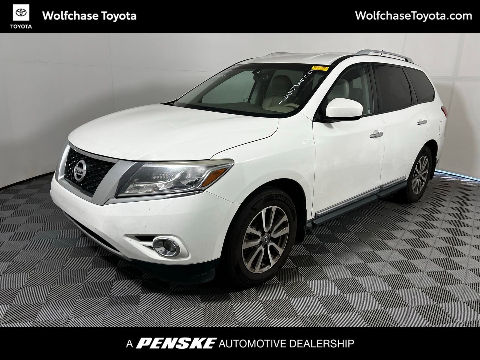 2014 Nissan Pathfinder SL