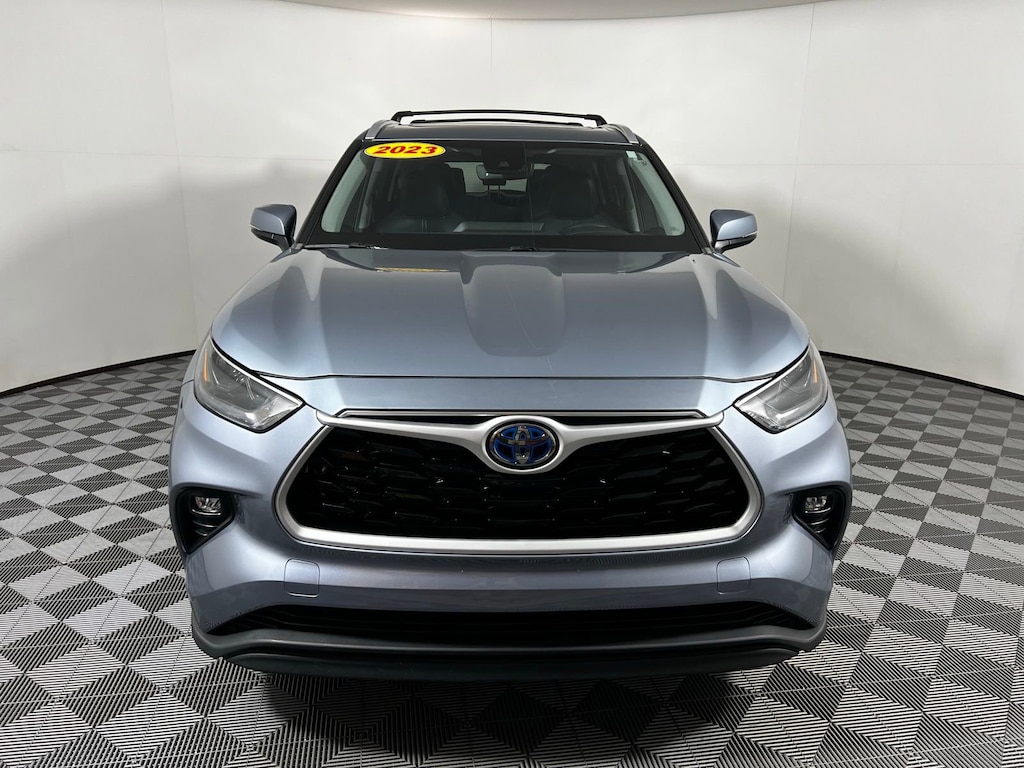Certified 2023 Toyota Highlander Hybrid XLE SUV