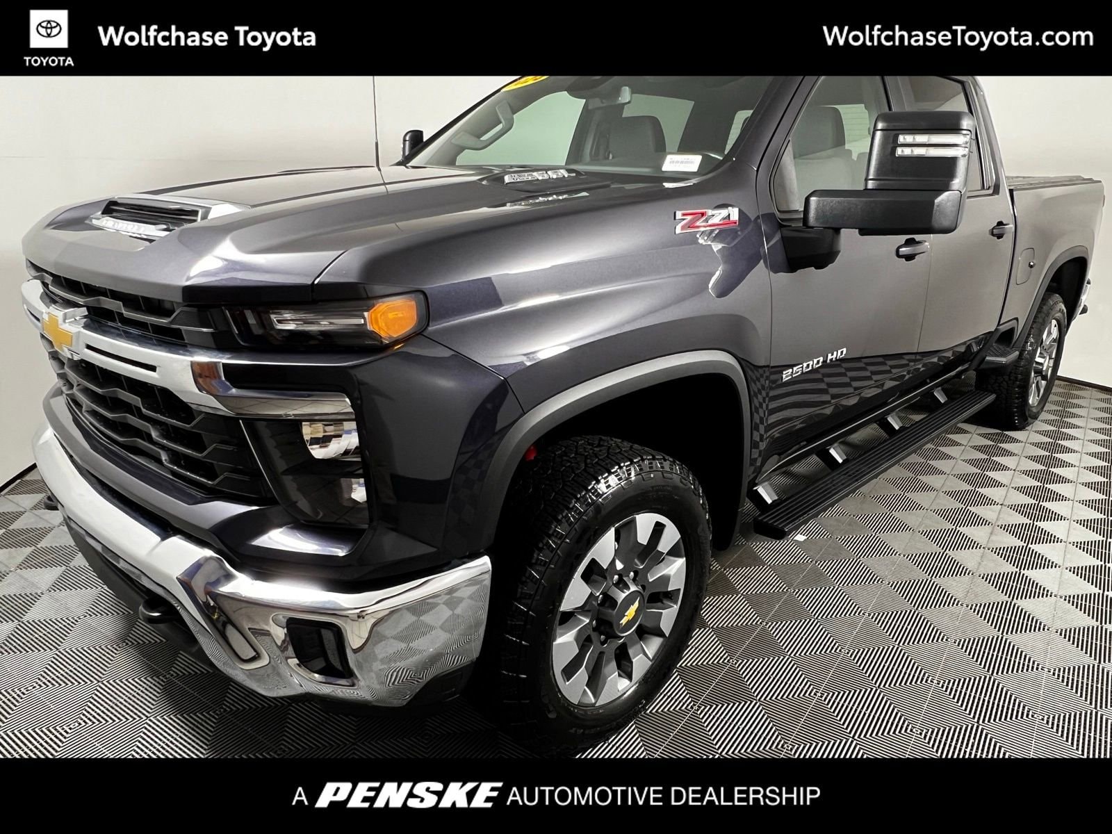 2024 Chevrolet Silverado HD LT 4WD Crew Cab Standard Box's photo