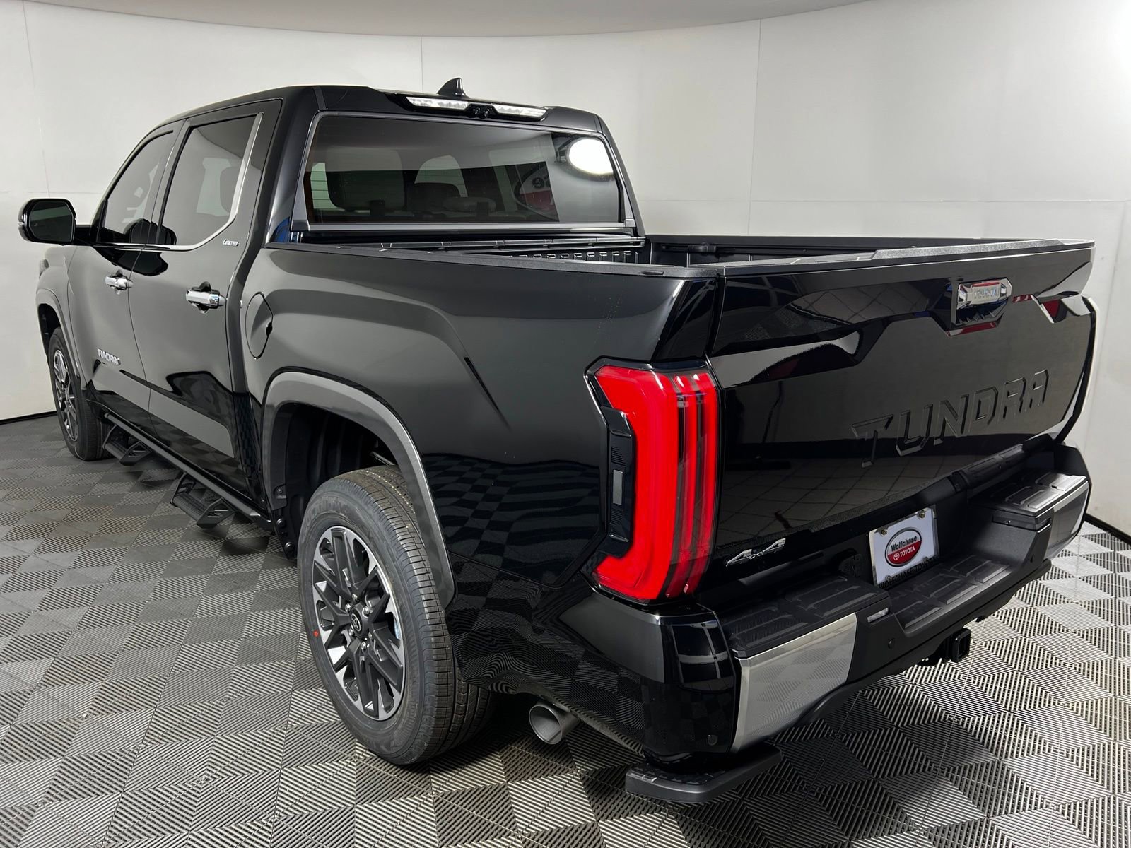 2026 Toyota Tundra Limited - Photo 7