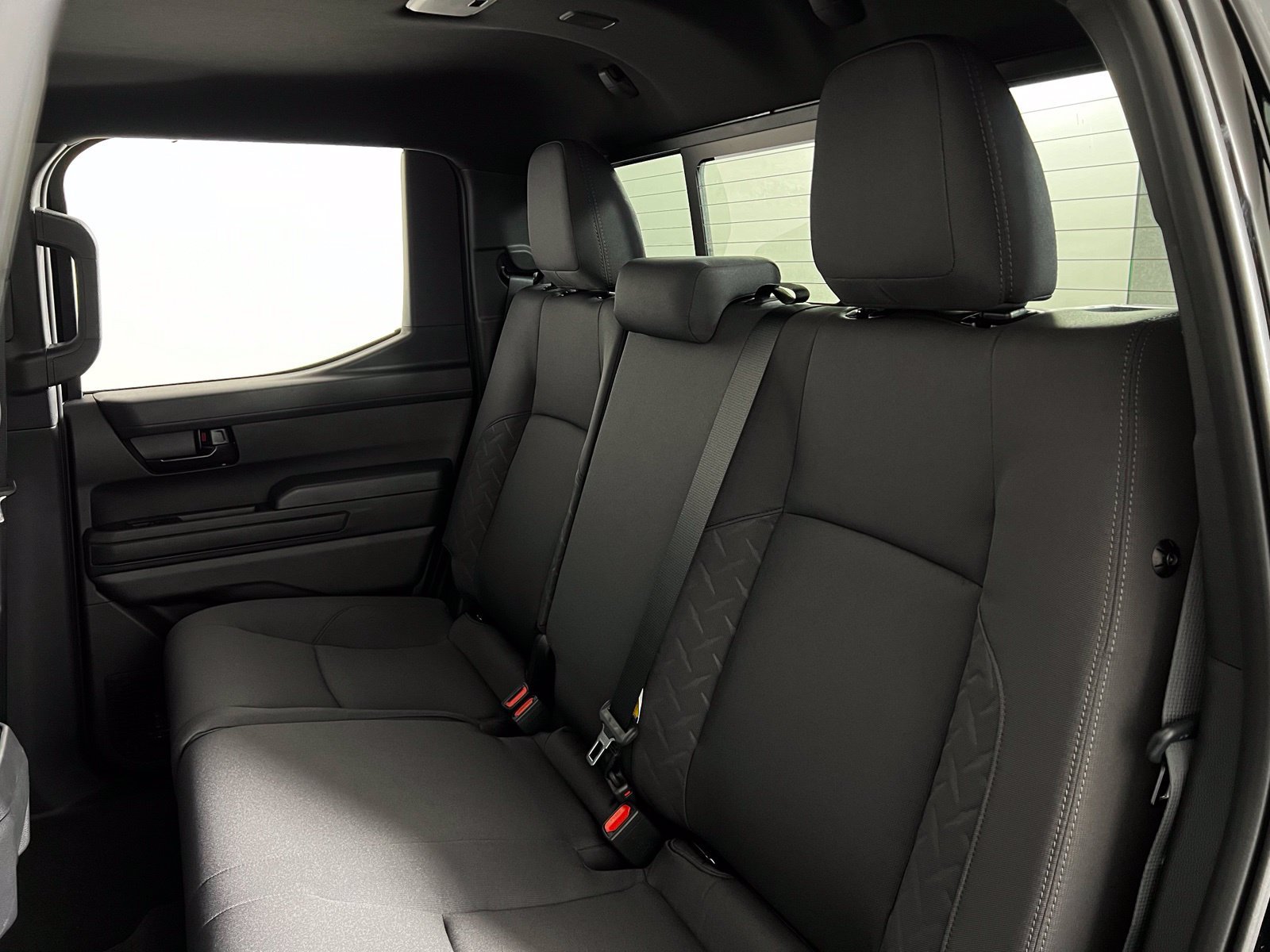 2026 Toyota Tacoma SR5 - Photo 18