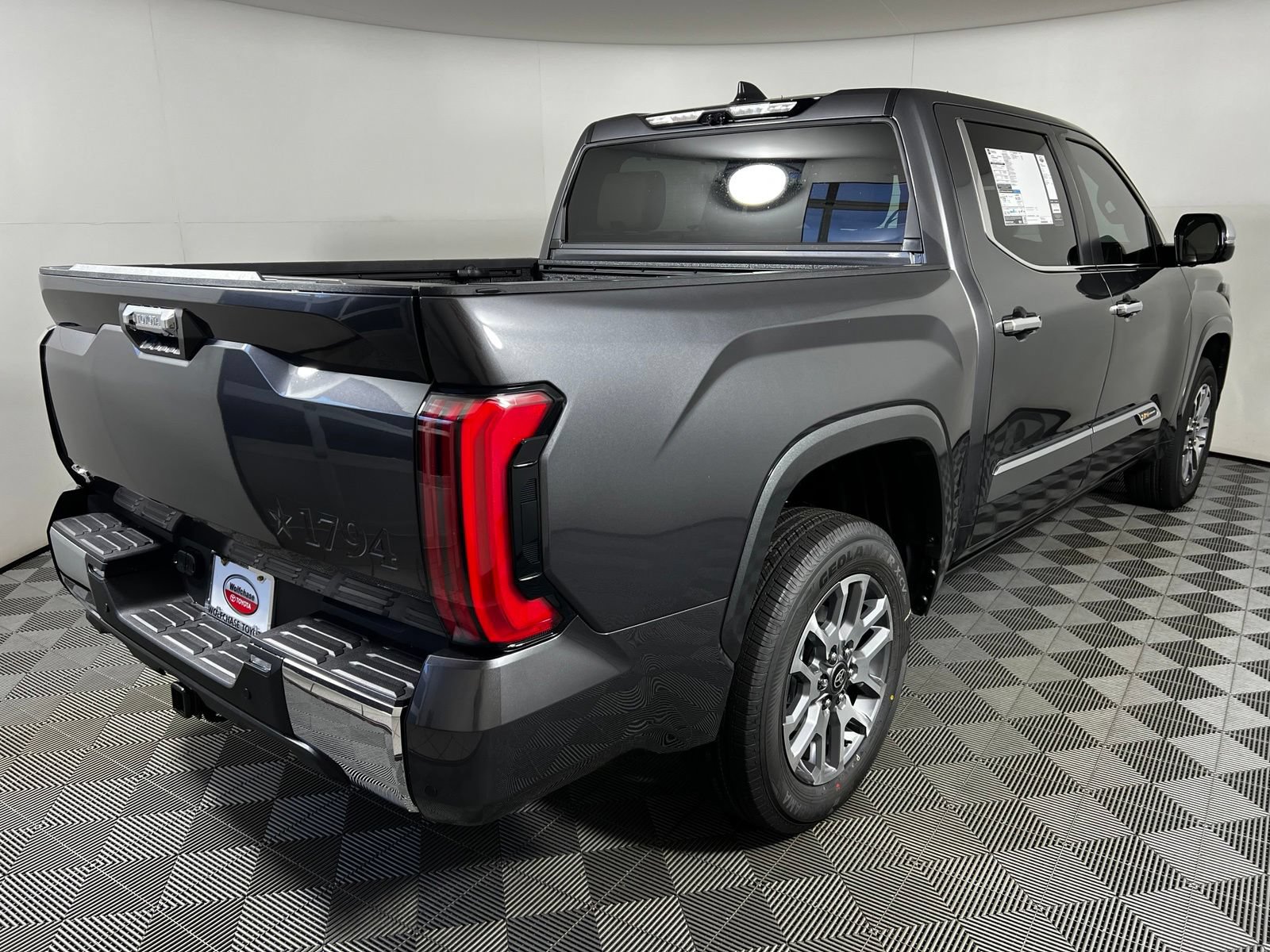 2026 Toyota Tundra 1794 Edition - Photo 5