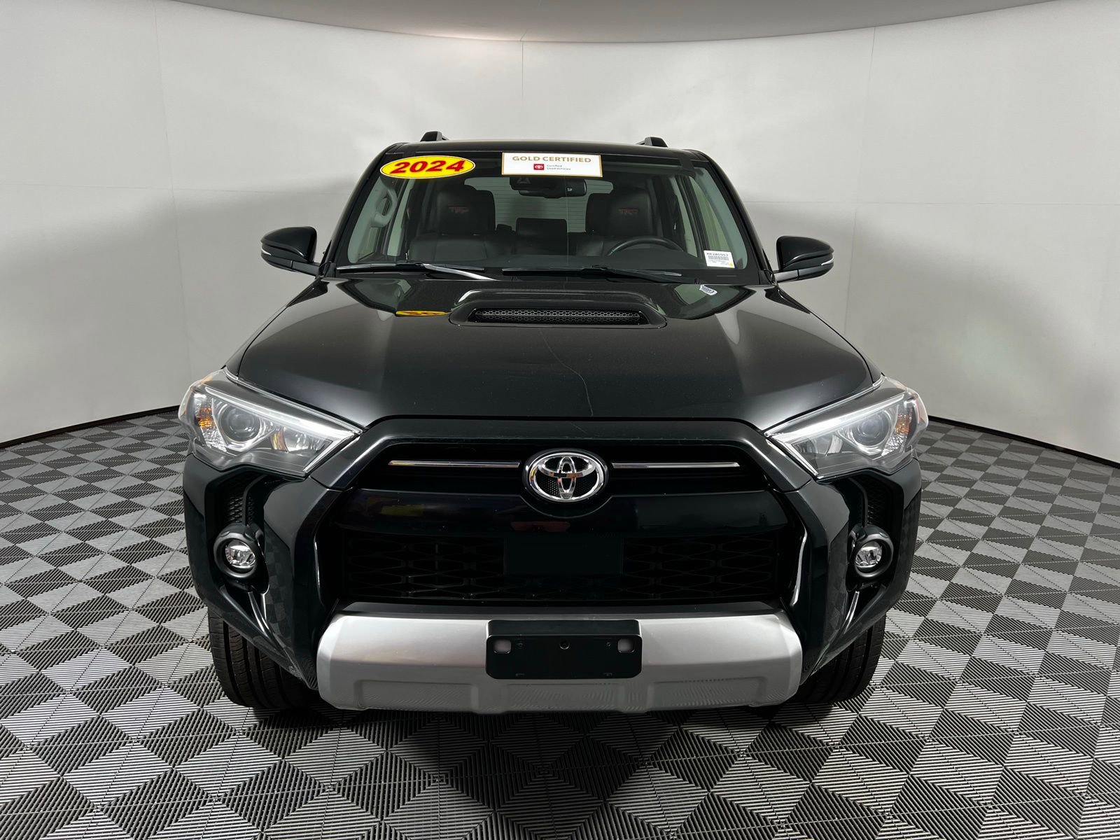 2024 Toyota 4Runner TRD Off-Road Premium photo 2