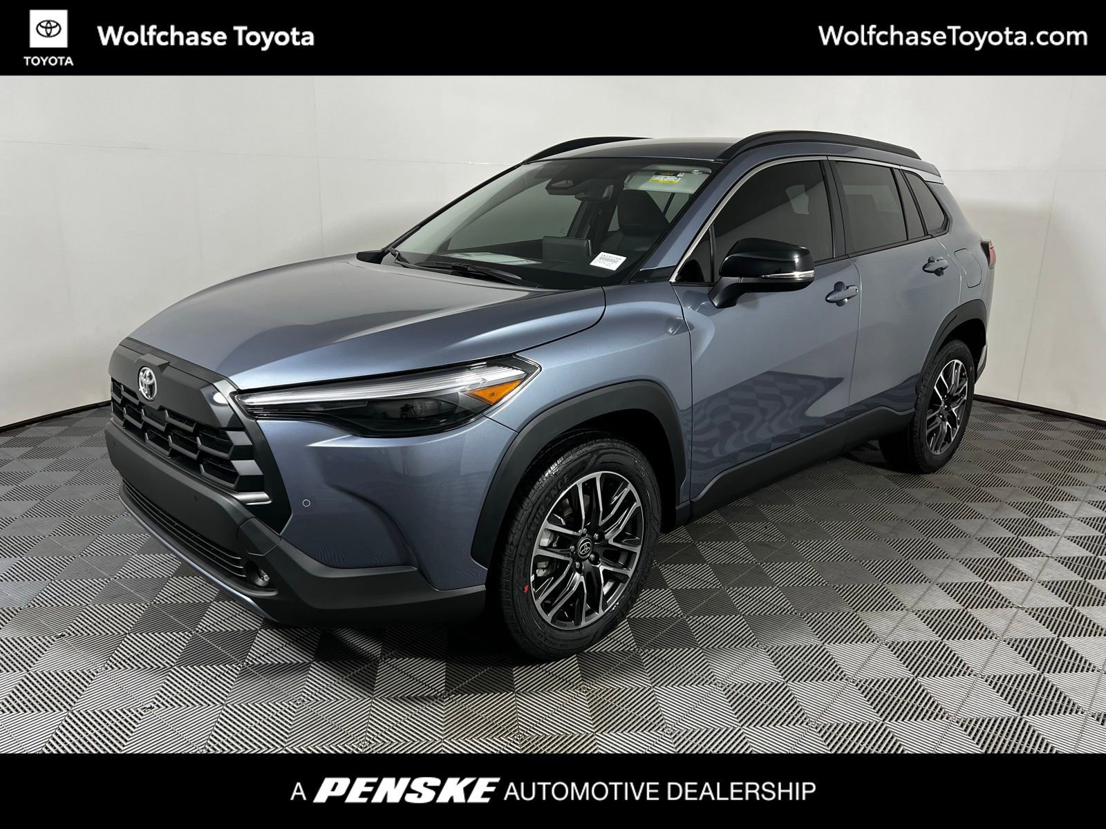 2026 Toyota Corolla Cross XLE's photo