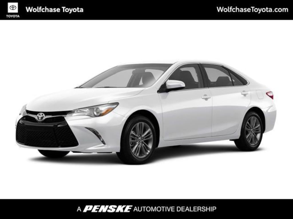 Used 2017 Toyota Camry SE Sedan
