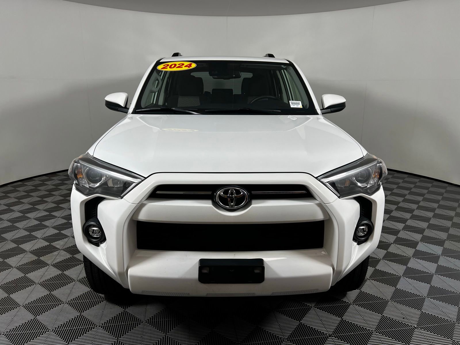2024 Toyota 4Runner SR5 photo 2