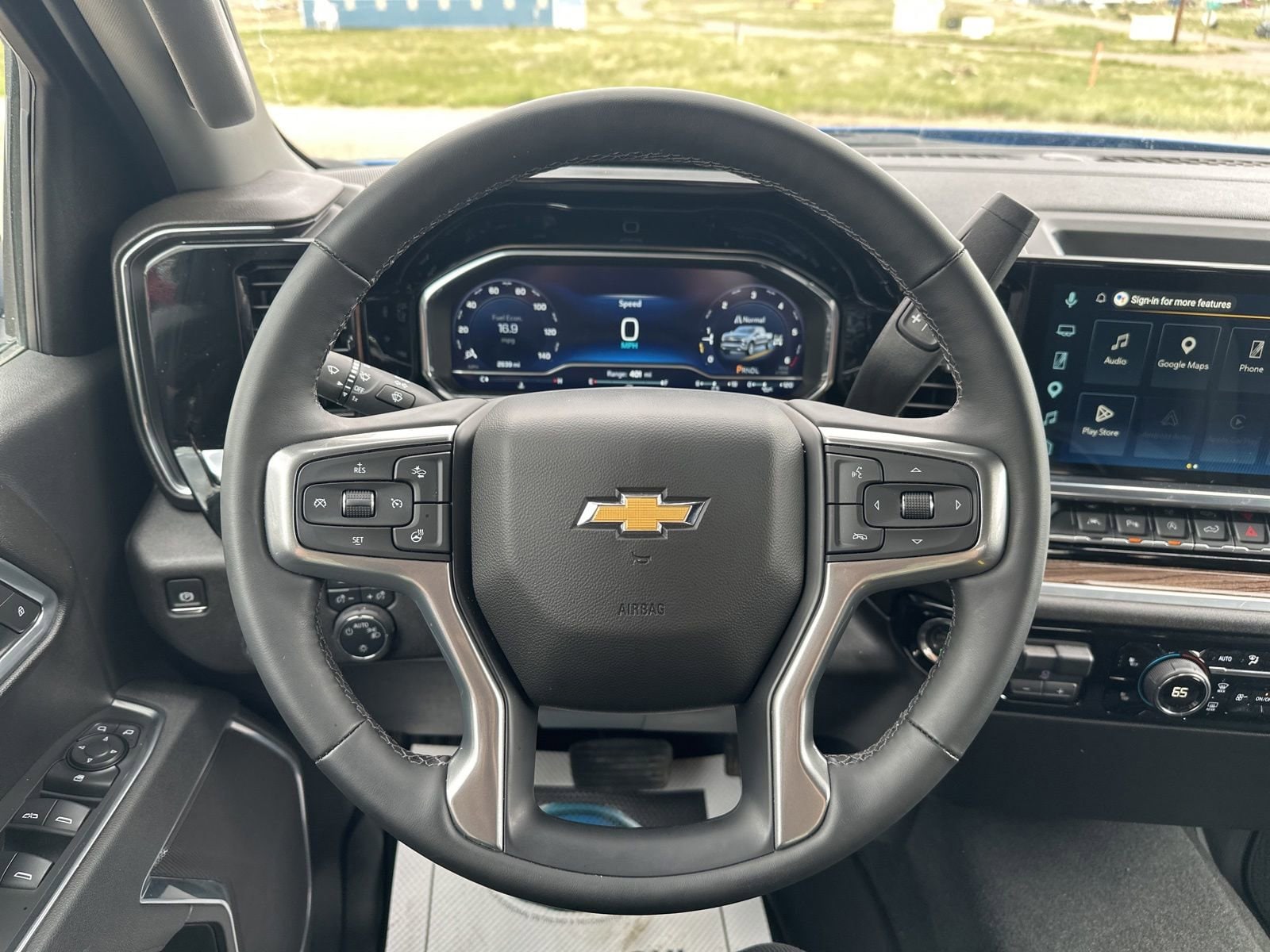 2025 Chevrolet Silverado 1500 LT - Photo 9