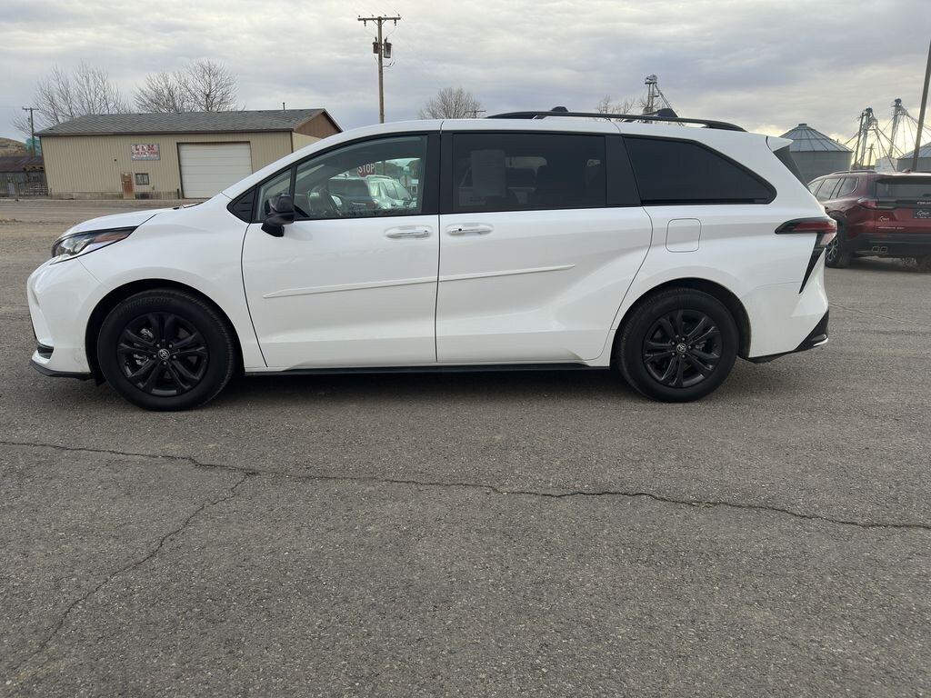 Used 2025 Toyota Sienna XSE