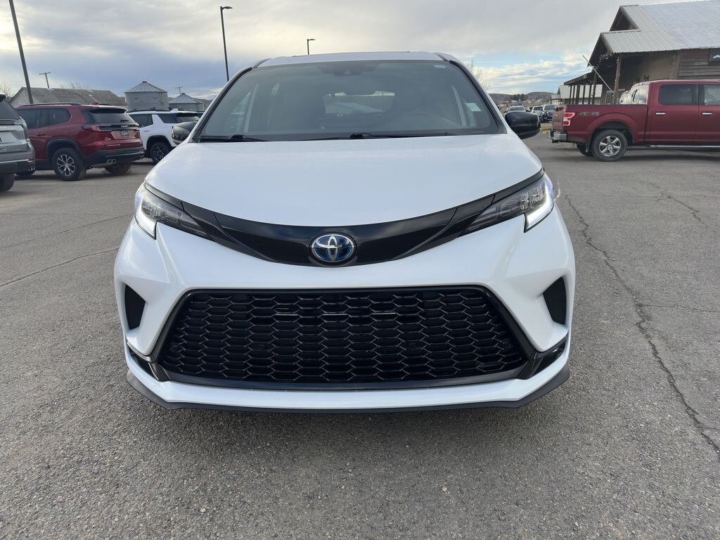 Used 2025 Toyota Sienna XSE