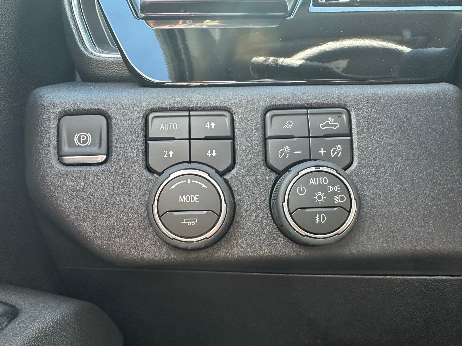 2026 Chevrolet Silverado 2500 HD LTZ - Photo 10