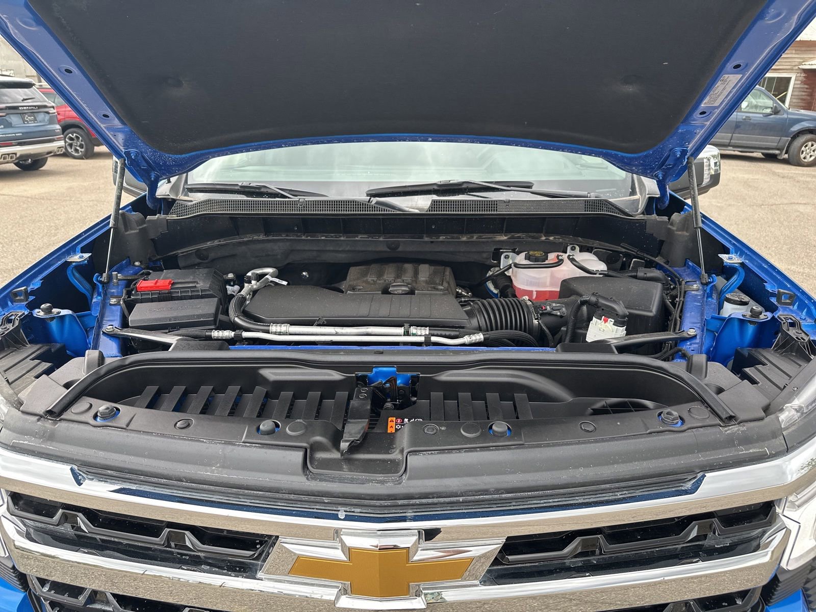 2025 Chevrolet Silverado 1500 LT - Photo 33