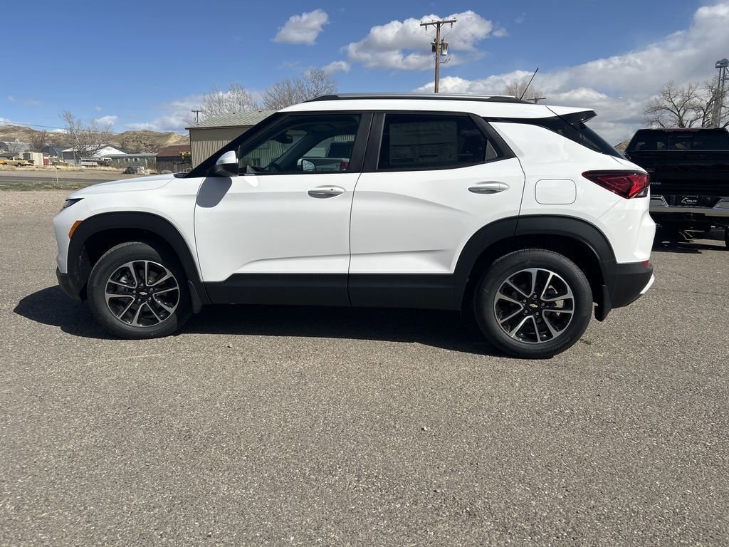 New 2025 Chevrolet Trailblazer LT SUV