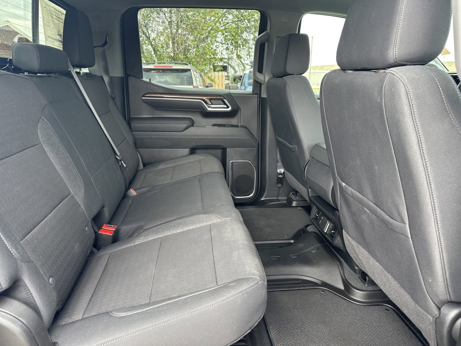 2025 Chevrolet Silverado 1500 LT - Photo 27