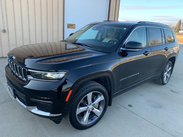 2022 Jeep Grand Cherokee L photo 3