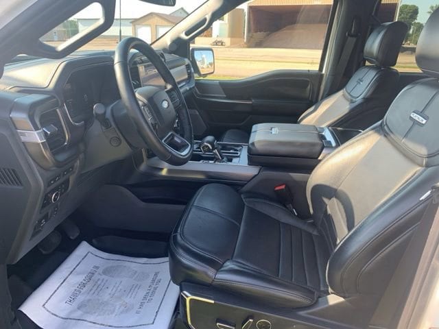 2024 Ford F-150 Platinum - Photo 17