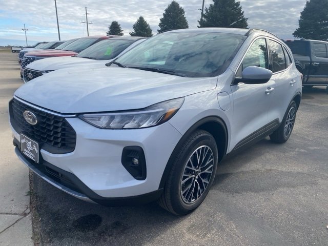 2026 Ford Escape photo 3