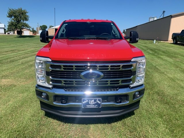2024 Ford F-250 XLT photo 2