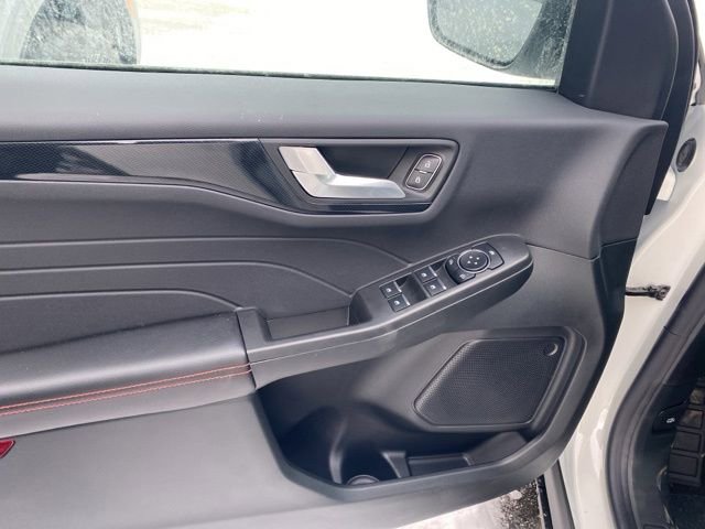 2025 Ford Escape ST-Line - Photo 8